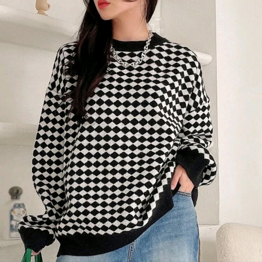 SOLD DAZY Checker Pattern Drop Shoulder Sweater - Picture 4 of 10